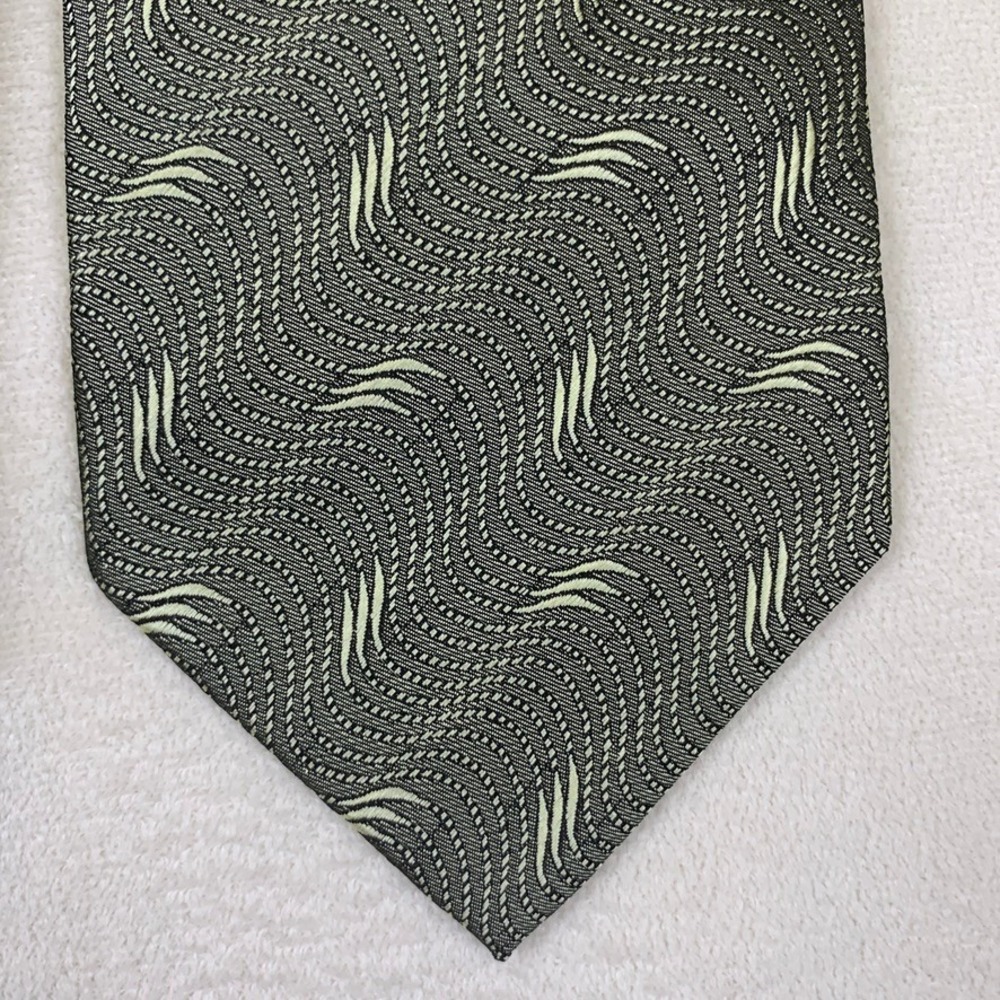 Hugo Boss Men Silk Tie Olive Green Black Abstract‎ Wave Geometric Italy 4" Artsy